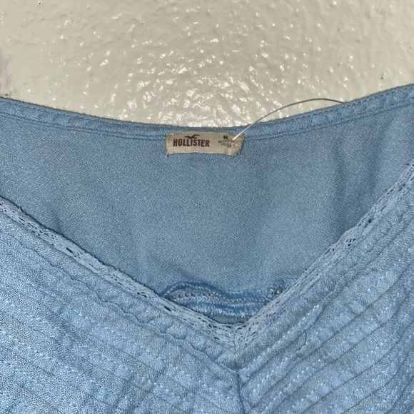 Hollister Top - Picture 3 of 4